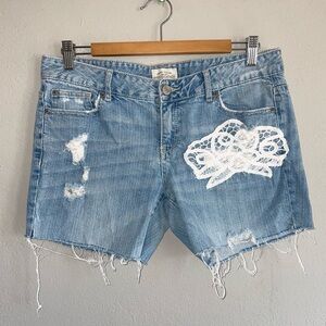 Aeropostale Distressed Light Blue Denim Shorts with Lace Detail waist 33”
